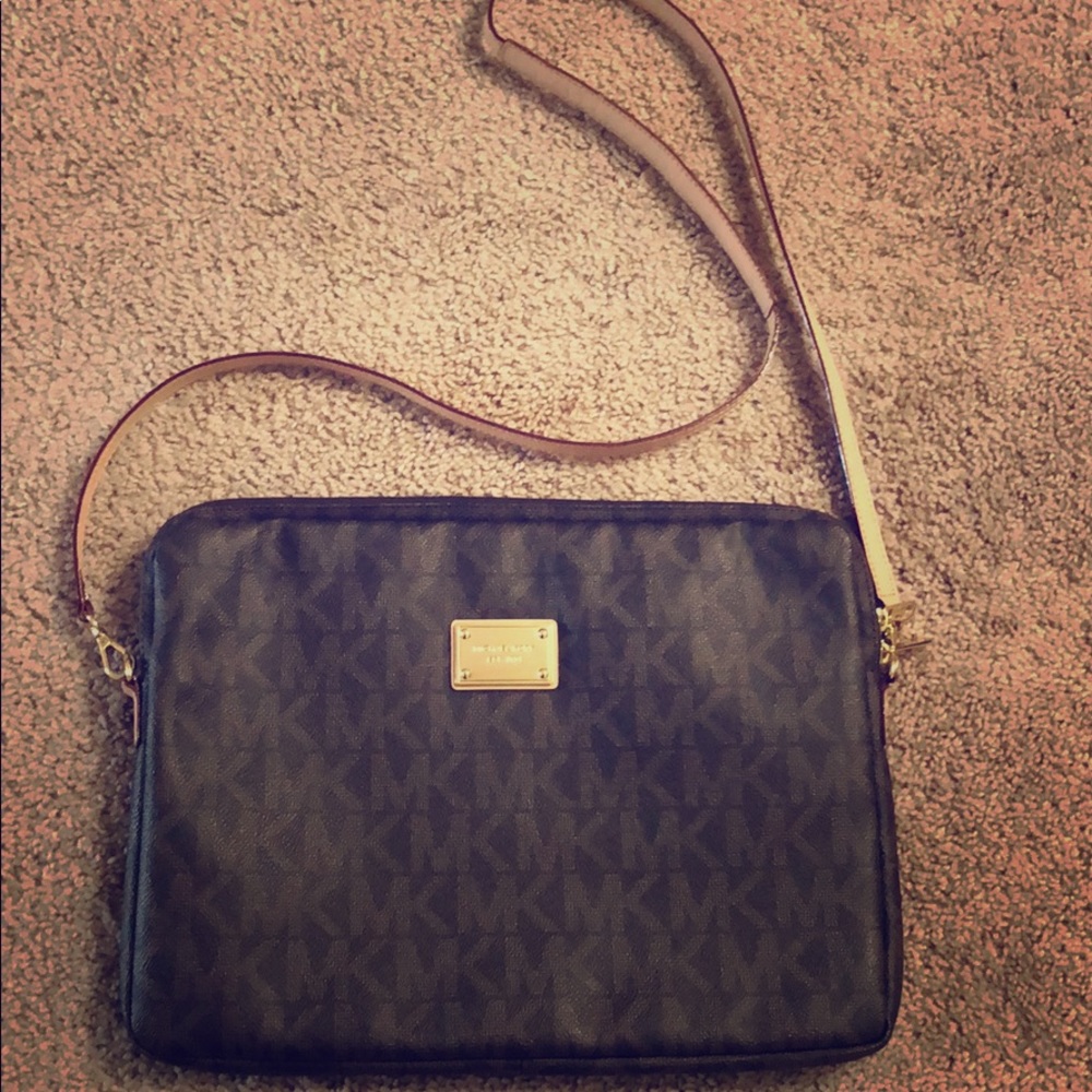 Michael Kors Saffiano Sleeve For MacBook Pro